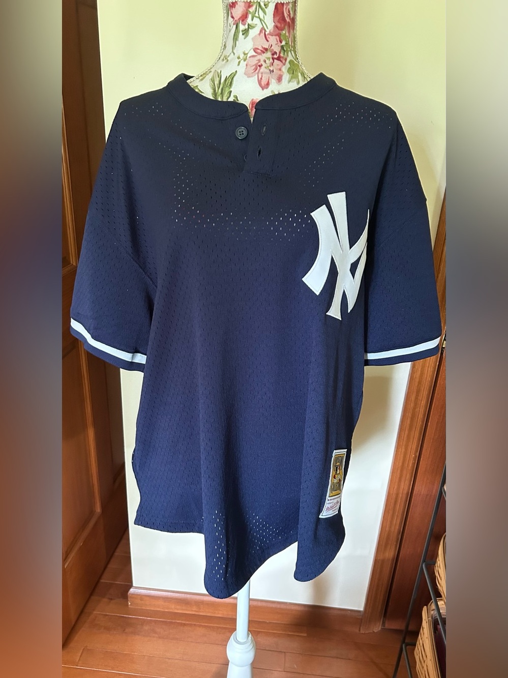 Mitchell & Ness Derek Jeter #2 New York Yankees Men’s Mesh Jersey 48 XL